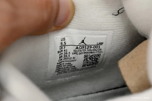 Rep WMNS AQ9129-001 4 Moments Air Frozen Jordan 0814